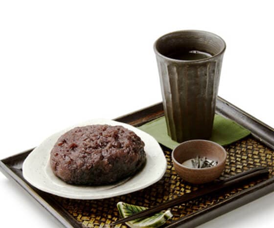 大判おはぎ (煎茶付き)